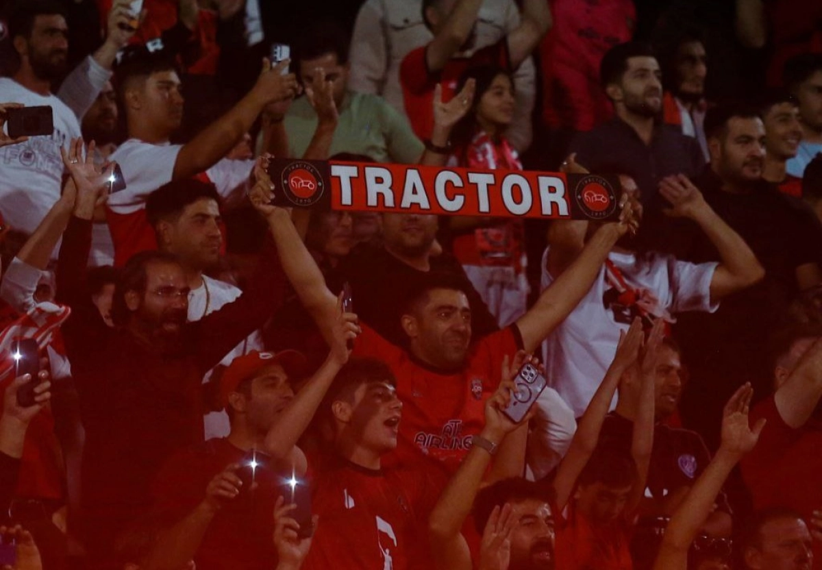 تحلیل اجتماعی بر بی‌تماشاگری دیدار تراکتور و پرسپولیس