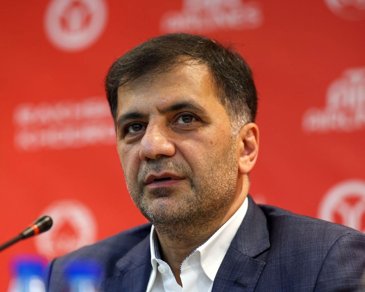 کریمی: واقعا برای داوری متاسفم!
