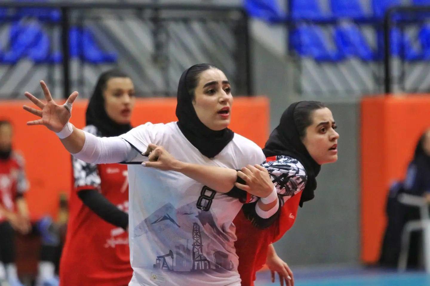 شکست دختران هندبالیست تبریز در گام نخست