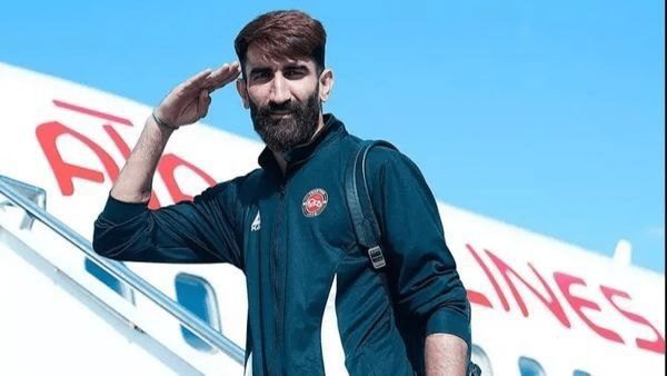 بیرانوند تا ۱۹ مهر مجوز بازی برای تراکتور دارد