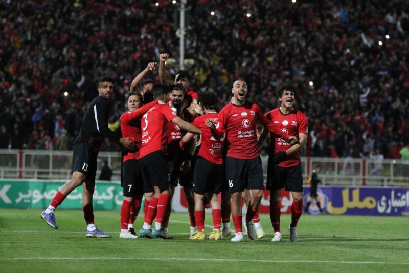 تراکتور آذربایجان 1 - 0 سپاهان اصفهان