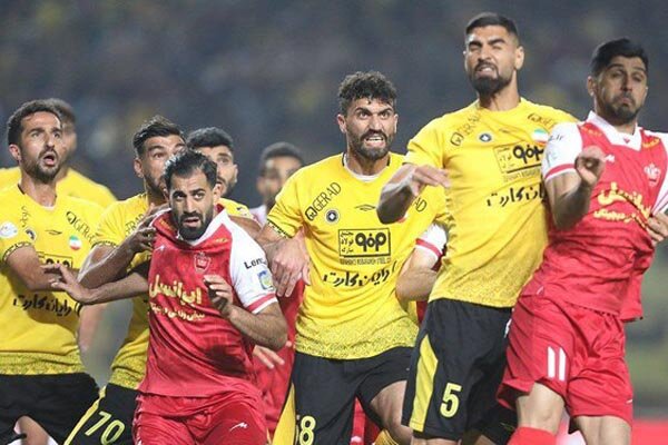 امتیازات سپاهان و پرسپولیس برگشت / صدر جدول به هم ریخت