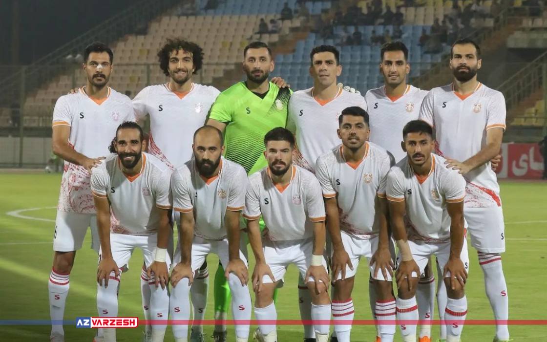 مس‌های فوتبال هر دو در حالت نارنجی