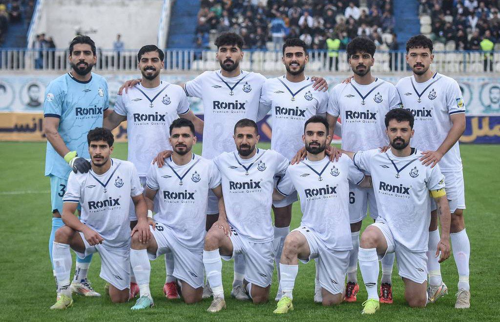 ذره‌بین روی حریف بعدی تراکتور